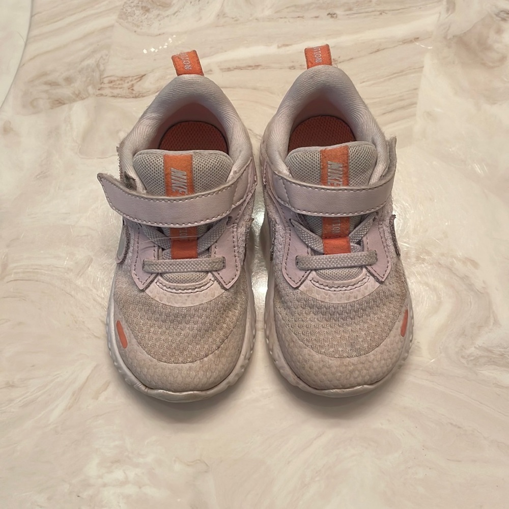Toddler Nike Tennis shoes